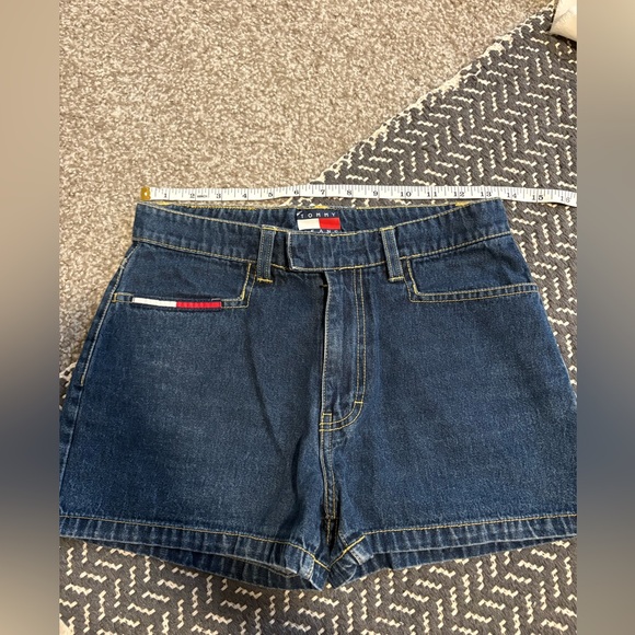 Vintage Tommy Hilfiger Blue Denim Jean Shorts, size 3 - Picture 1 of 3